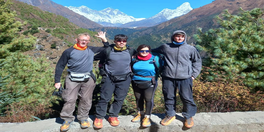Mount Everest base camp trekking cost 