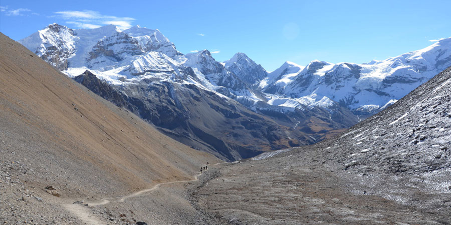 Annapurna High pass trekking 