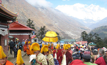 Everest Mani Rimdu festival trekking 2024