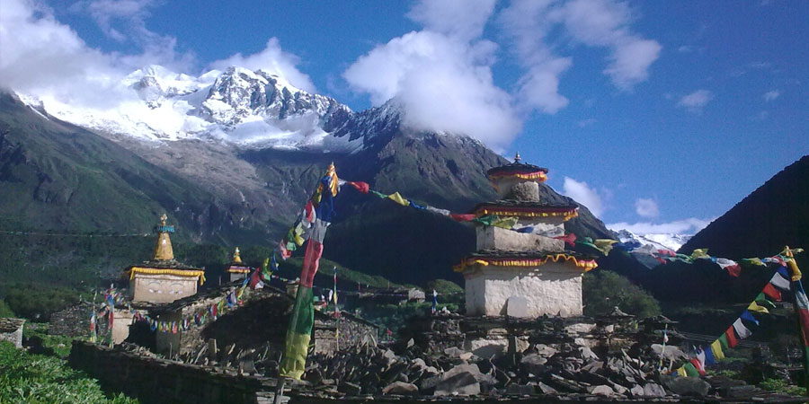 Manaslu Tsum valley trekking