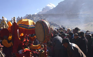 Tibet Saga Dawa festival tour